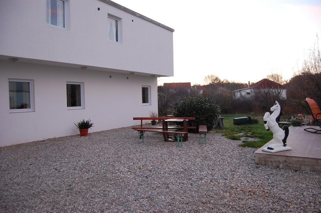 Guesthouse Panna Maria Medjugorje Exterior foto